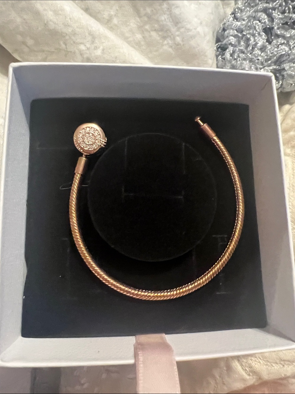 NIB Pandora Rose Gold Pavé Charm Snake Chain Bangle Bracelet
